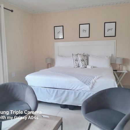 Dineo'S Lodge And Spa Burgersfort Eksteriør bilde