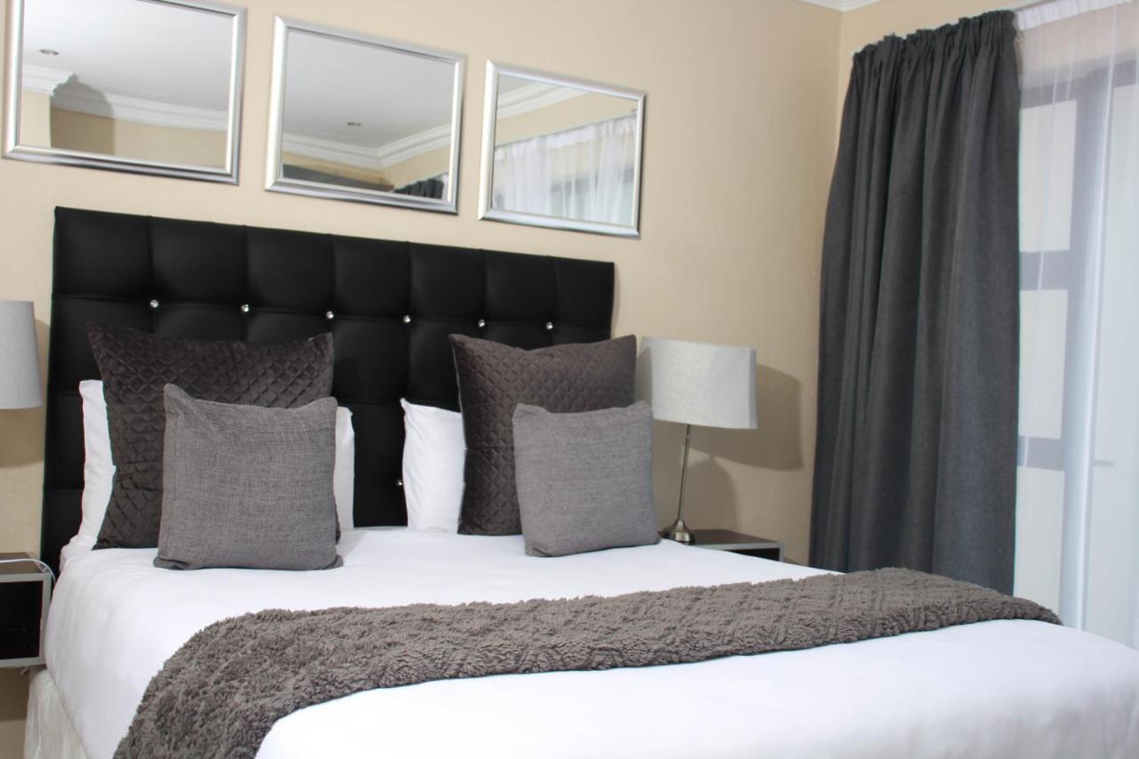 Dineo'S Lodge And Spa Burgersfort Eksteriør bilde